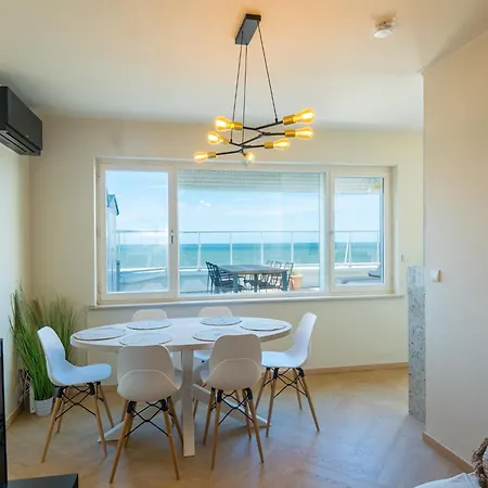 Penthouse In Belgium With Sea Views, Cleaning Included Daire *