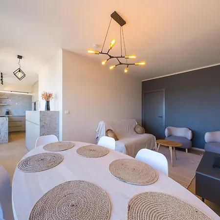 Penthouse In Belgium With Sea Views, Cleaning Included Daire Middelkerke