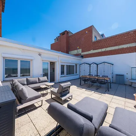 Penthouse In Belgium With Sea Views, Cleaning Included Daire